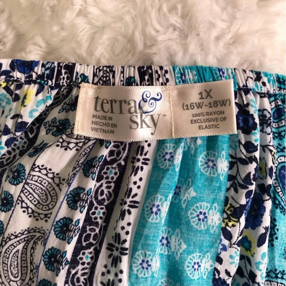 Terra & Sky SZ 1X Turquoise Blue And White Blouse Floral Paisley Smocked - Picture 5 of 5